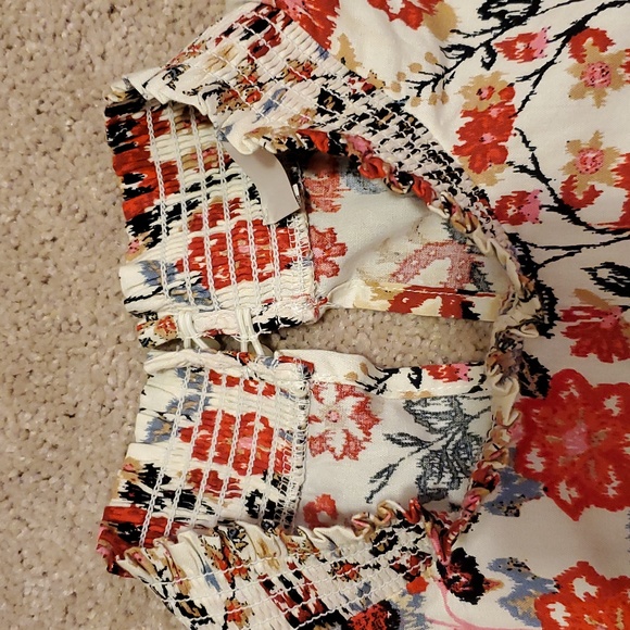 Loft Women's Short Sleeve Blouse Size Large - Picture 6 of 9